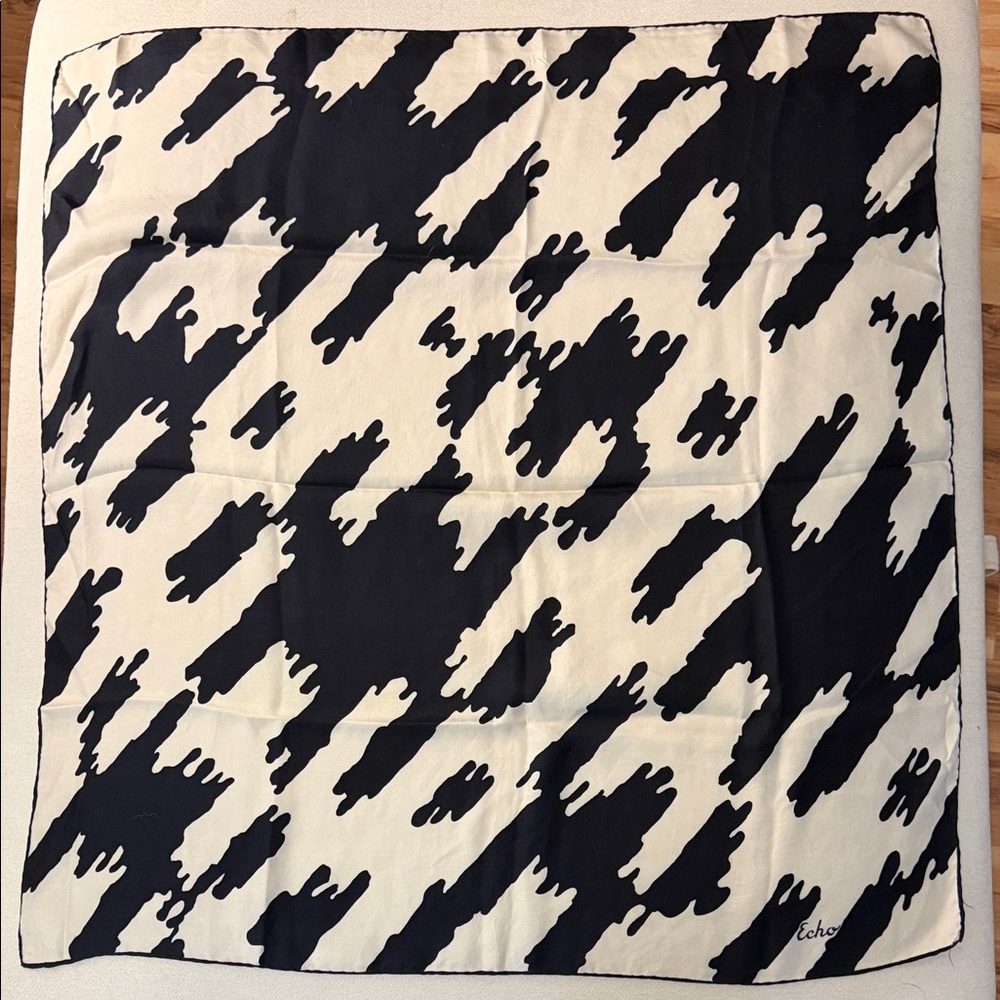 Vintage Echo Monochrome Patterned Scarf